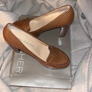 Marc Fisher MFKEEPS platform heels size 8.5